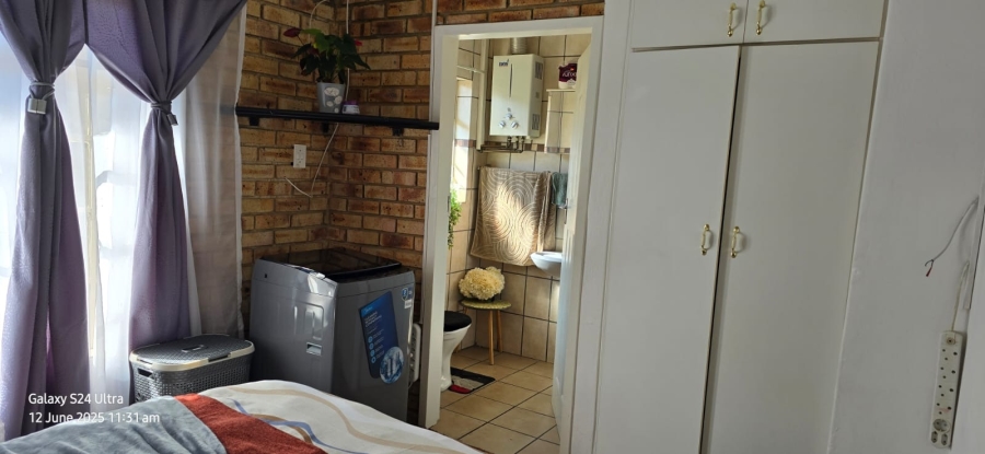 1 Bedroom Property for Sale in Parys Free State